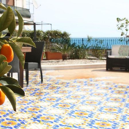 Taonasi Taormina Apartments Екстер'єр фото
