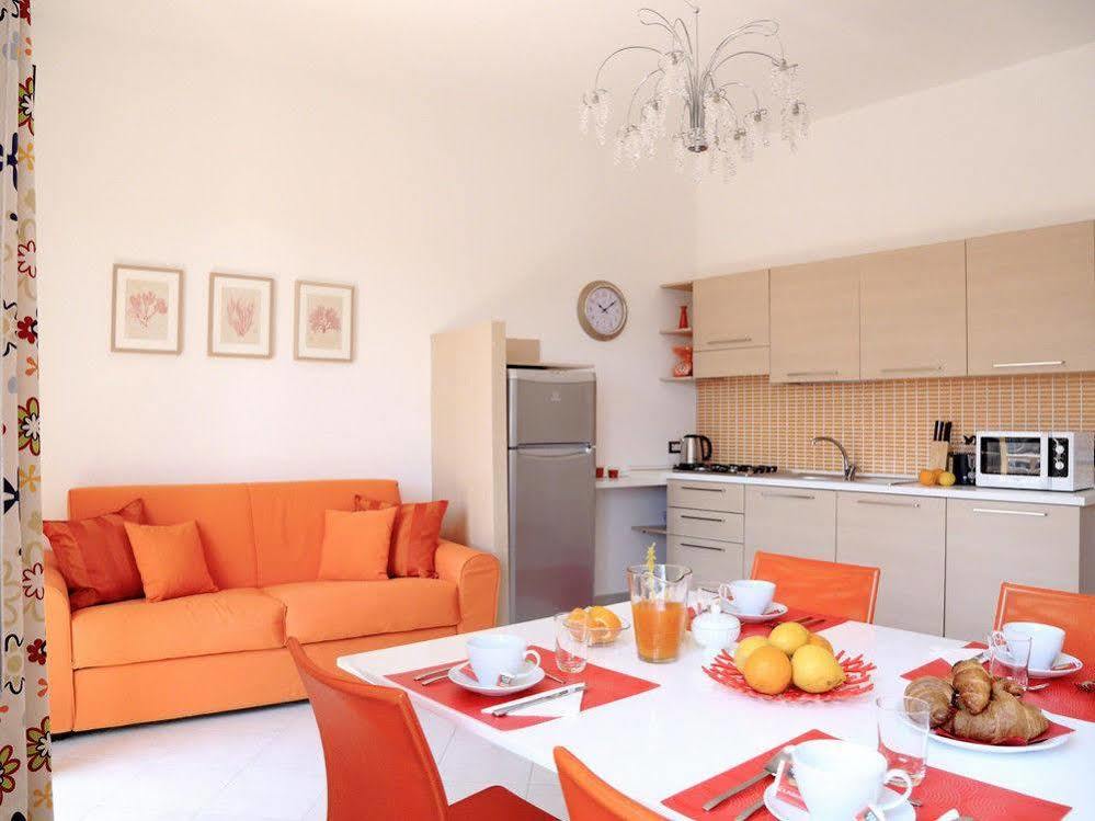 Taonasi Taormina Apartments Екстер'єр фото