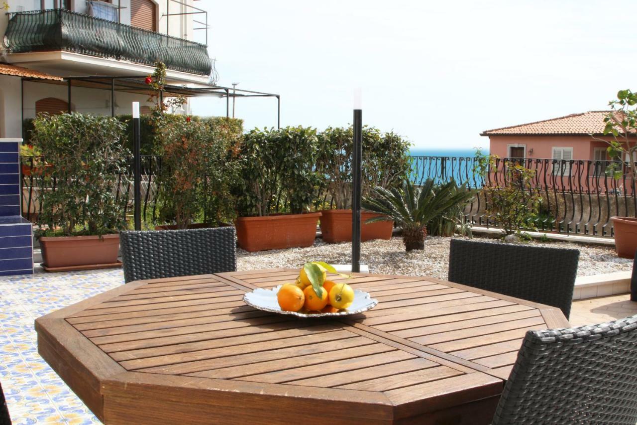 Taonasi Taormina Apartments Екстер'єр фото